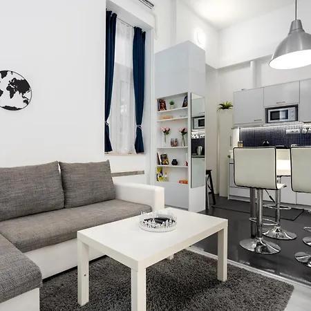 Lejlighed Modern - Close To Park & Heroes' Square *