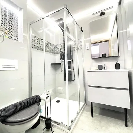 Apartament Modern - Close To Park & Heroes' Square