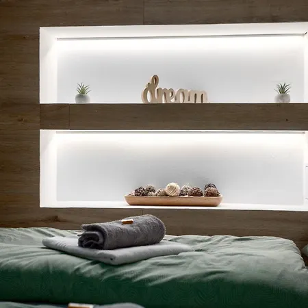 Modern - Close To Park & Heroes' Square Appartamento *